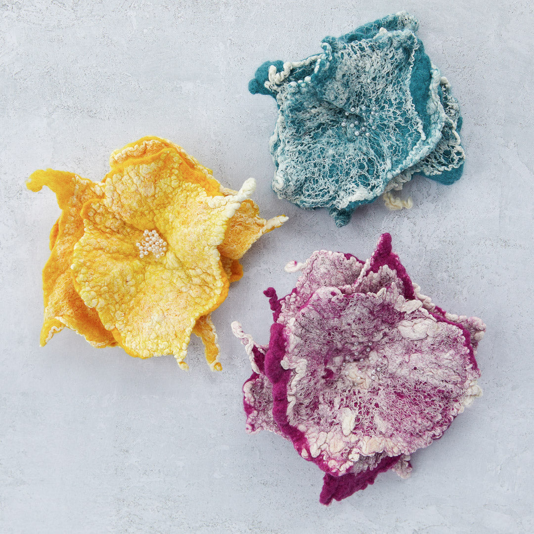 Pure wool and silk corsages
