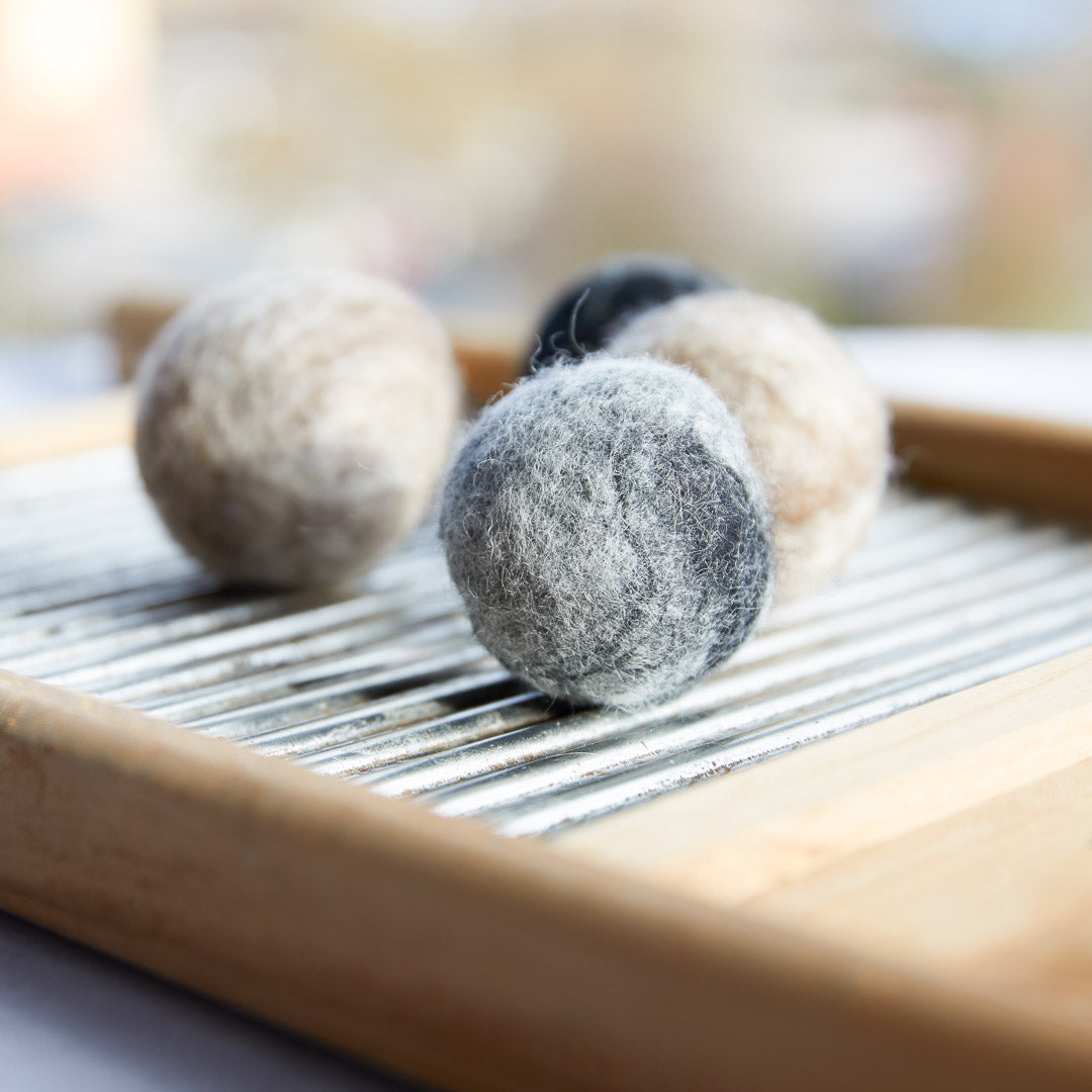 Wool dryer balls