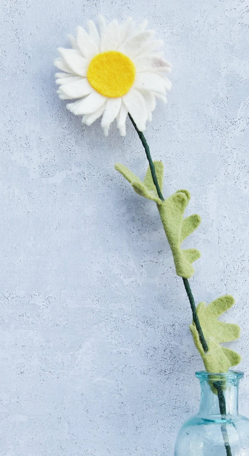 Felt daisy, felt flower, faux daisy