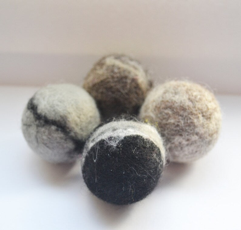 Eco laundry balls, woollen eco dryer balls, felt dryer balls
