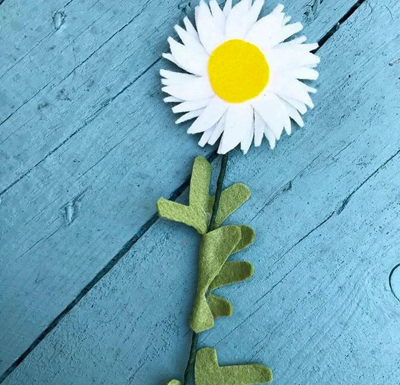 Felt daisy, felt flower, faux daisy