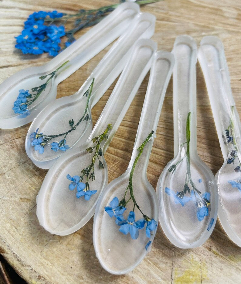 Decorative resin spoons, forget me not spoons, pressed flower spoons