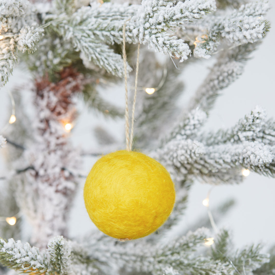 Felt baubles, unbreakable baubles, plastic free baubles