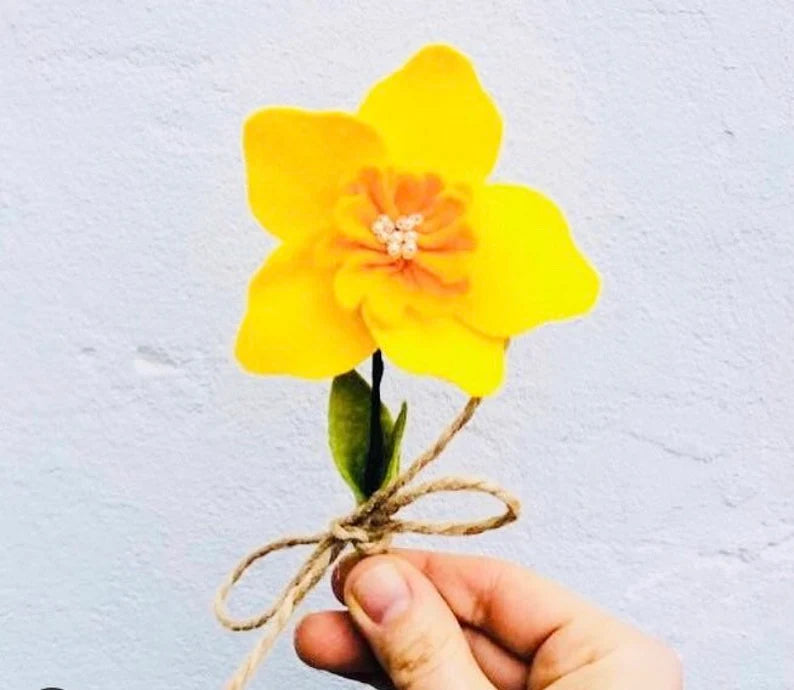 Felt flower daffodil