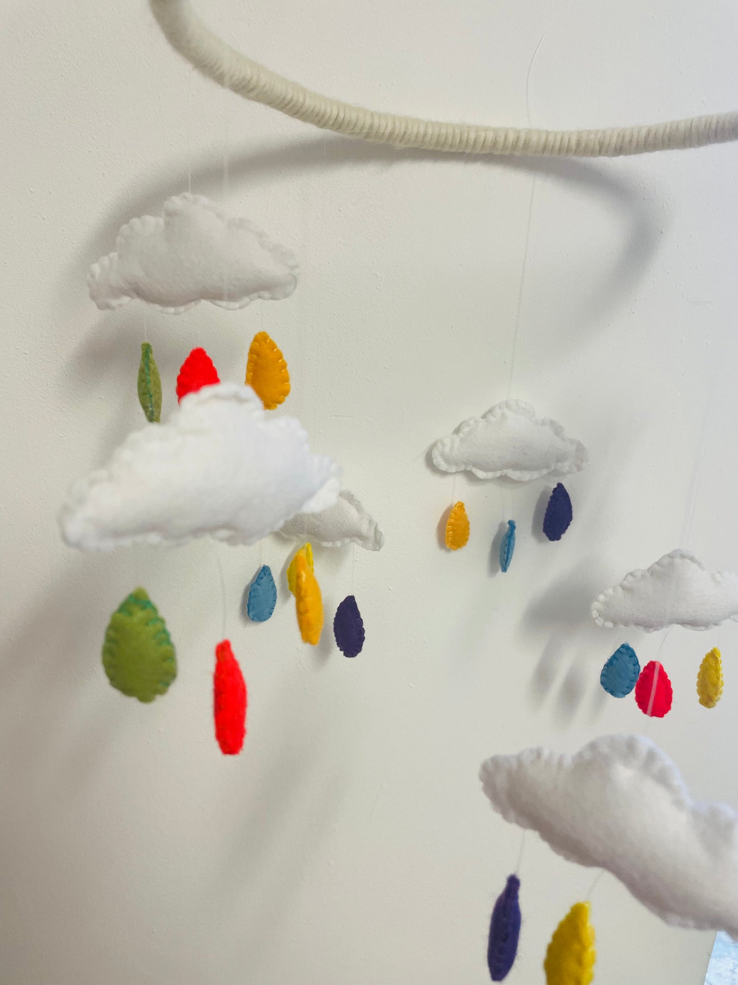 Felt rainbow cloud mobile, nursery mobile, rainbow mobile